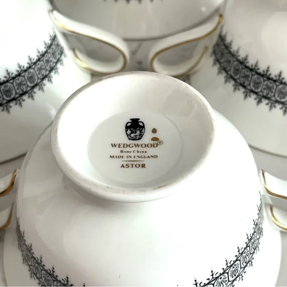 Wedgwood Astor Black On White Newer Footed Cream Soup Bowl Cup (Set of Four)